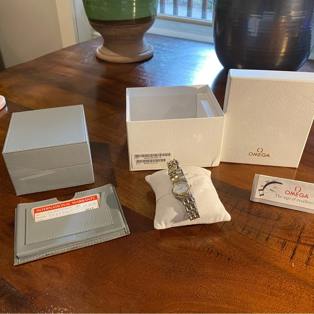 Omega Deville Women’s two tone stainless steel and 18k gold watch 1994 - Picture 11 of 16